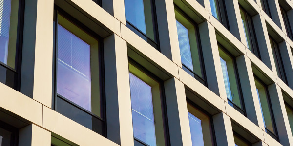 Puertas y Ventanas Aislantes de Aluminio / PVC en Barcelona · Doble o Triple Vidrio
