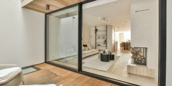 Puertas y Ventanas Insonorizadas de Aluminio / PVC en Barcelona · Sistema Antilevantamiento