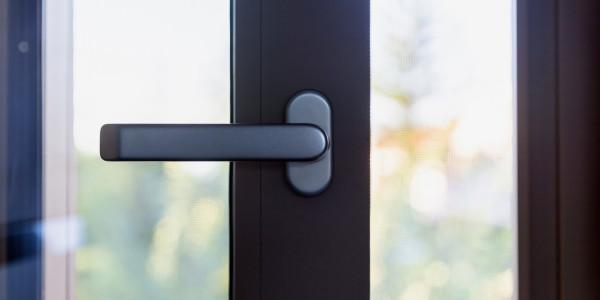 Puertas y Ventanas Seguridad de Aluminio / PVC en Barcelona · Aislamiento Térmico y Acústico